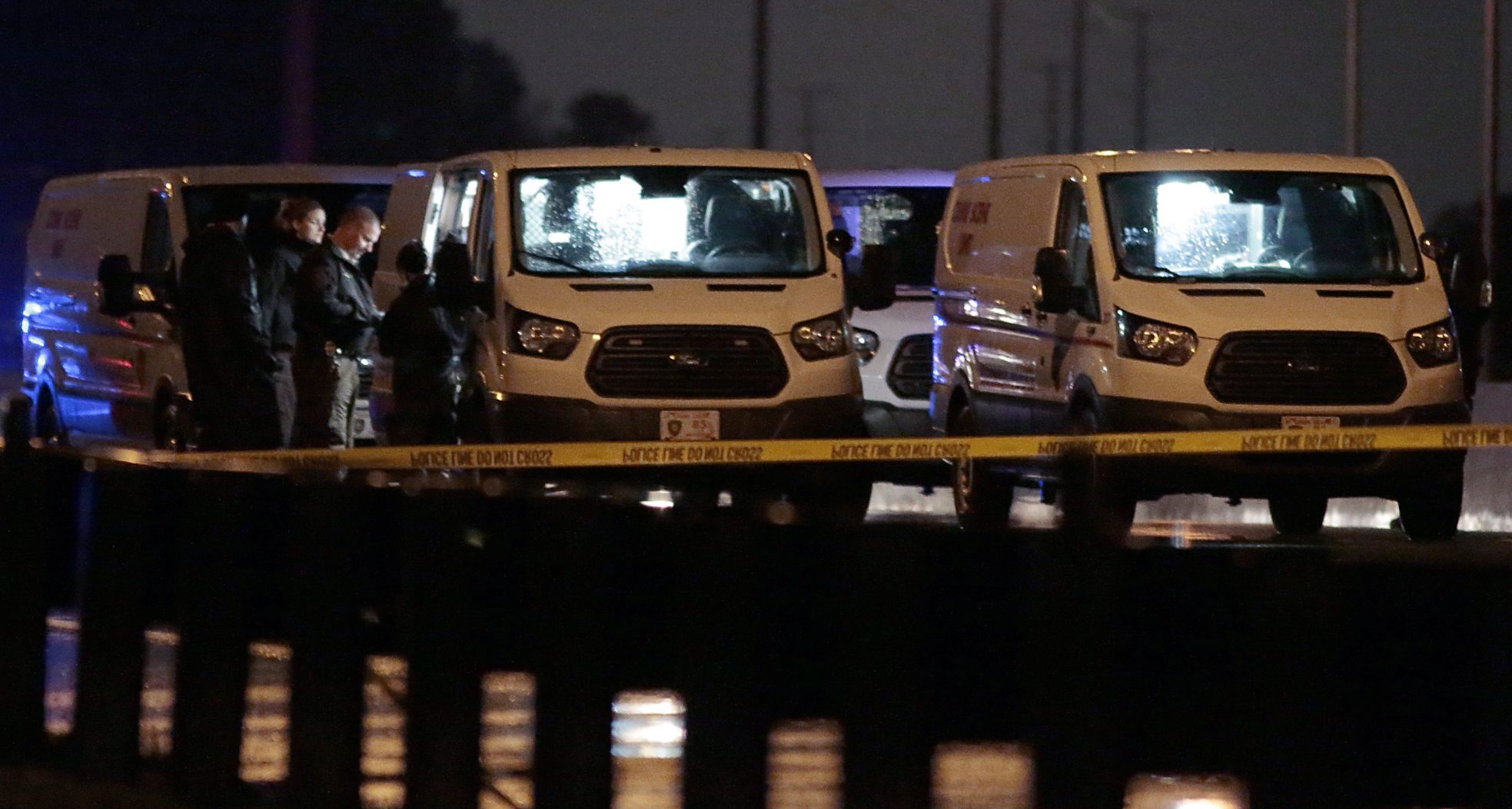 Officer shot on Interstate 44 in Webster Groves